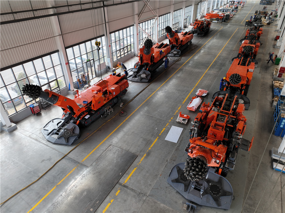 掘進(jìn)機(jī)生產(chǎn)車(chē)間