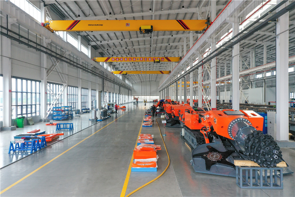 掘進(jìn)機(jī)生產(chǎn)車(chē)間